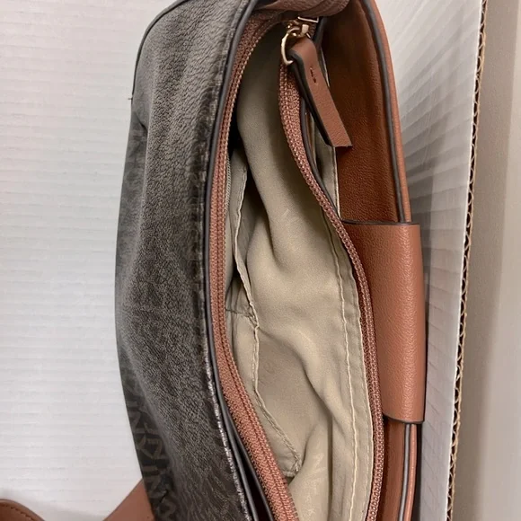 Jones New York Signature Handbag Purse Brown Monogram Pattern Faux Leather - Picture 6 of 11